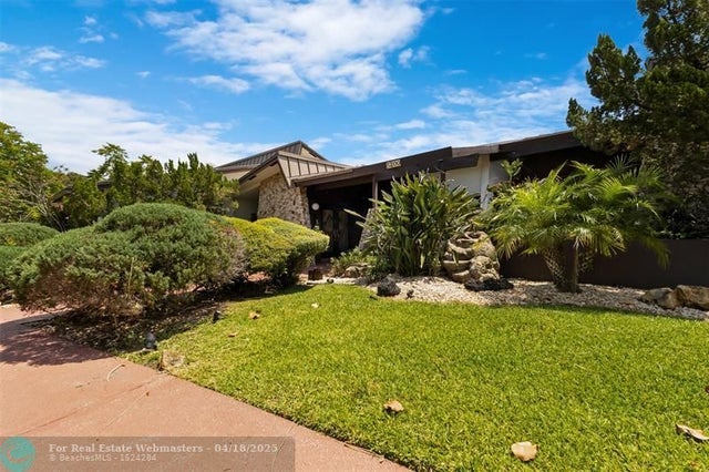 2 of 74 - 5200 Woodlands Bl, Tamarac, FL