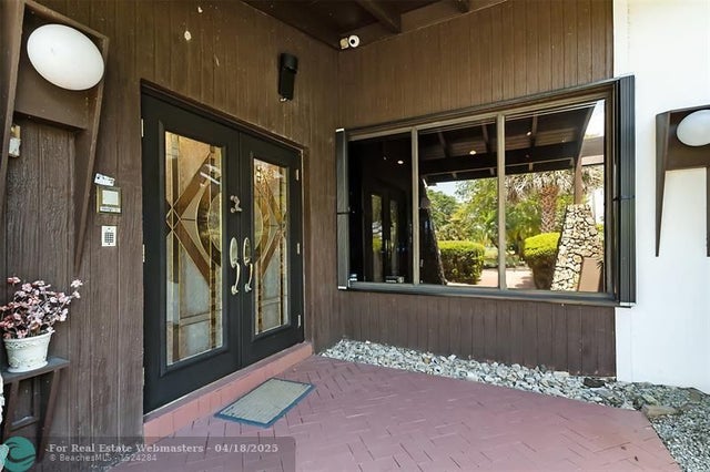4 of 74 - 5200 Woodlands Bl, Tamarac, FL
