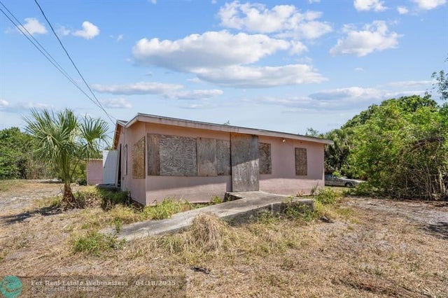 4 of 14 - 4250 29th Ave, Vero Beach, FL