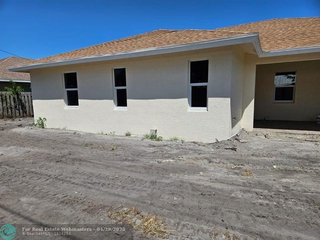3 of 35 - 1908 Sw Americana St, Port St. Lucie, FL