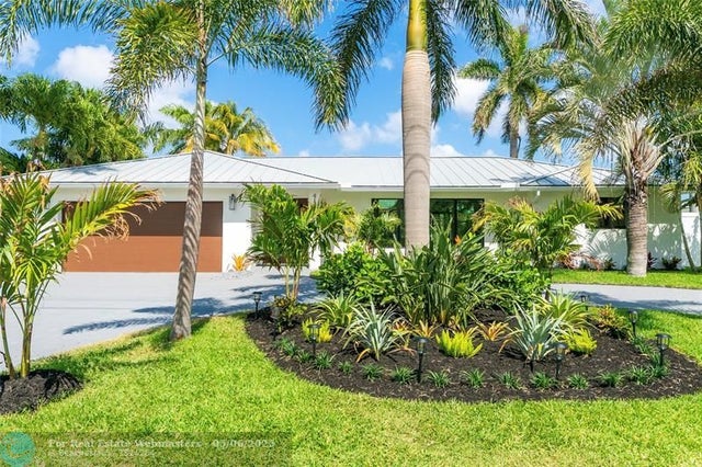 3 of 57 - 4440 Ne 26th Ave, Lighthouse Point, FL