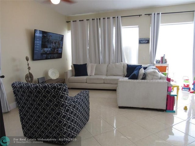 11963 Glenmore Dr, Coral Springs