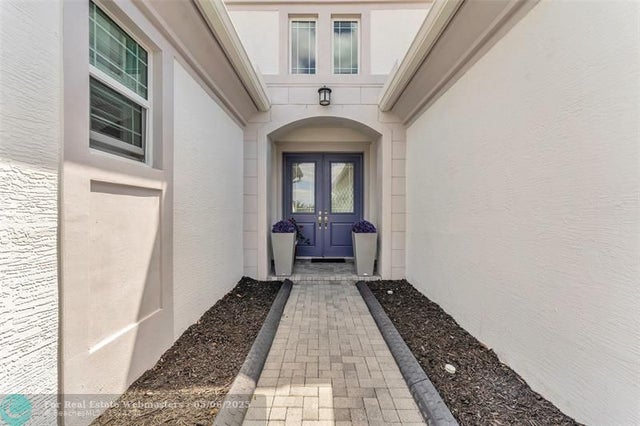 3 of 38 - 16060 Whippoorwill Cir, Westlake, FL