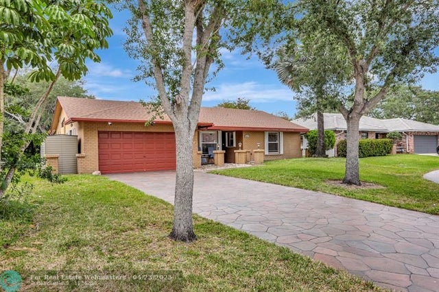 4 of 43 - 2211 Nw 41st Ter, Coconut Creek, FL
