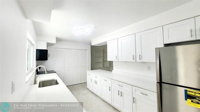 5 of 18 - 1715 York Ct, Fort Pierce, FL