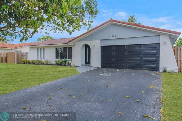 4 of 29 - 11922 Nw 26th Pl, Coral Springs, FL