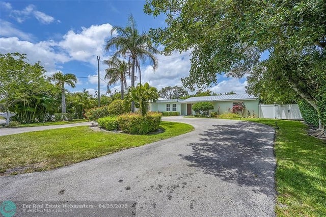 3 of 63 - 365 Nw 35th St, Boca Raton, FL