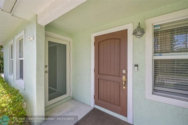 5 of 63 - 365 Nw 35th St, Boca Raton, FL