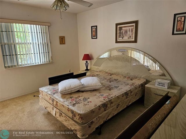 4 of 19 - 15518 Sw 168th Ter, Miami, FL