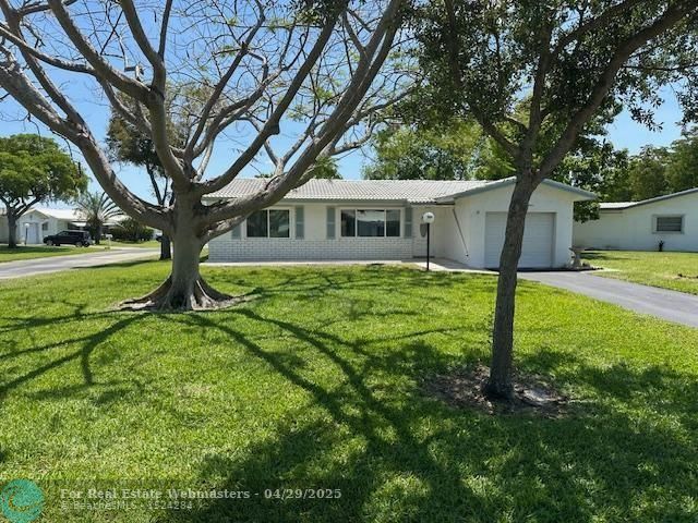 8604 N Campanelli Blvd, Plantation