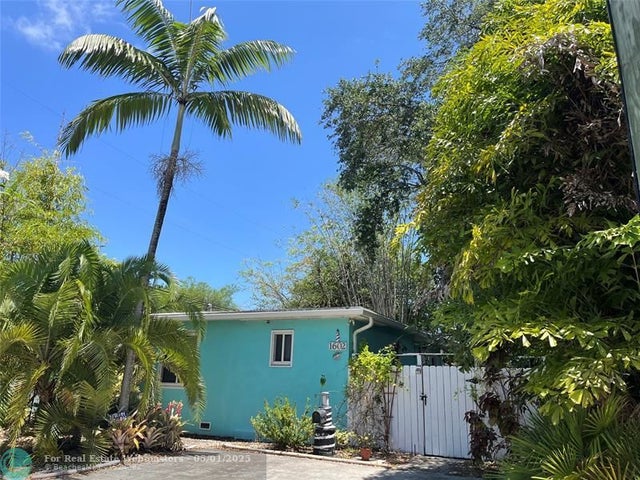 1 of 13 - 1602 Ne 1st Ave, Fort Lauderdale, FL