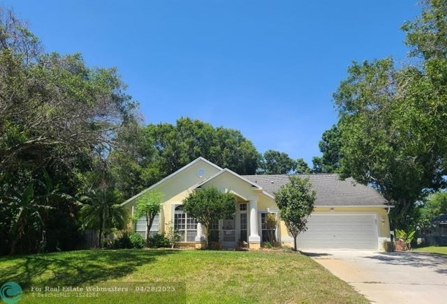 1 of 10 - 860 Noa St, Fort Pierce, FL