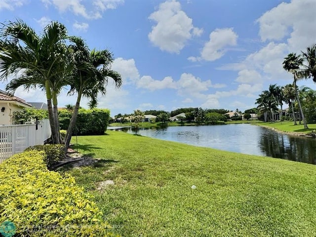 4 of 41 - 10370 Nw 52nd St, Coral Springs, FL