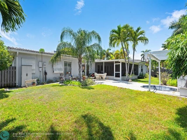 3 of 24 - 2617 Ne 11th Ct, Fort Lauderdale, FL