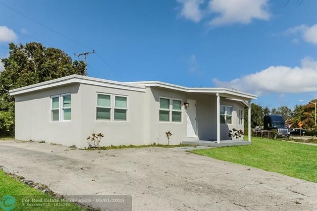 2 of 21 - 591 Seagrape Road, Lake Worth, FL