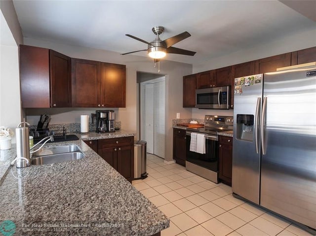 4 of 26 - 1610 Nw 49th Ct, Deerfield Beach, FL