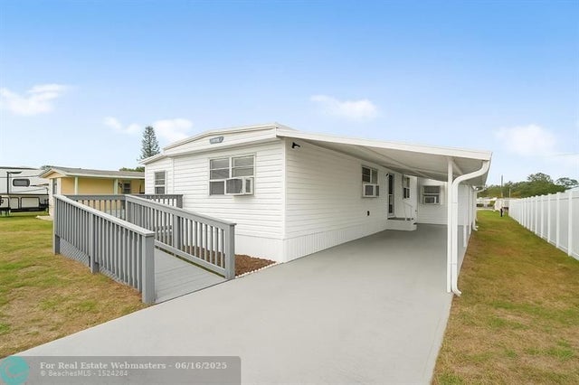 1 of 24 - 7897 Se Swan Ave, Hobe Sound, FL