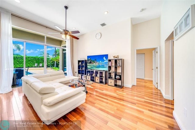 2 of 26 - 1241 S 13th Ave, Hollywood, FL