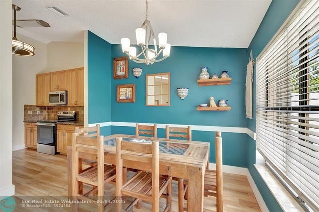 5 of 25 - 5065 Arbor Glen Cir, Lake Worth, FL