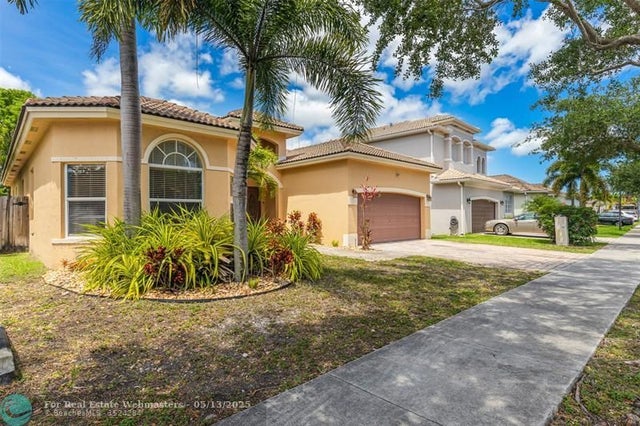 4 of 50 - 2015 Se 18th Ct, Homestead, FL