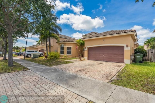 5 of 50 - 2015 Se 18th Ct, Homestead, FL