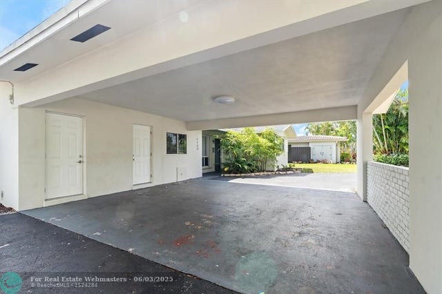 3 of 26 - 4460 Ne 13th Ter, Oakland Park, FL