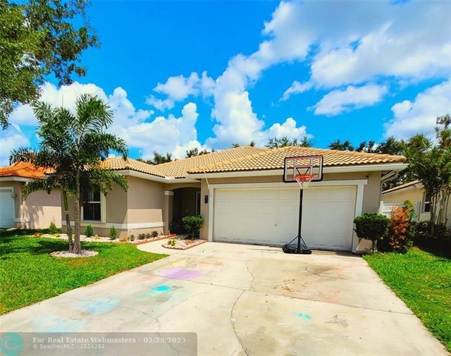1 of 67 - 6416 Barton Creek Cir, Lake Worth, FL