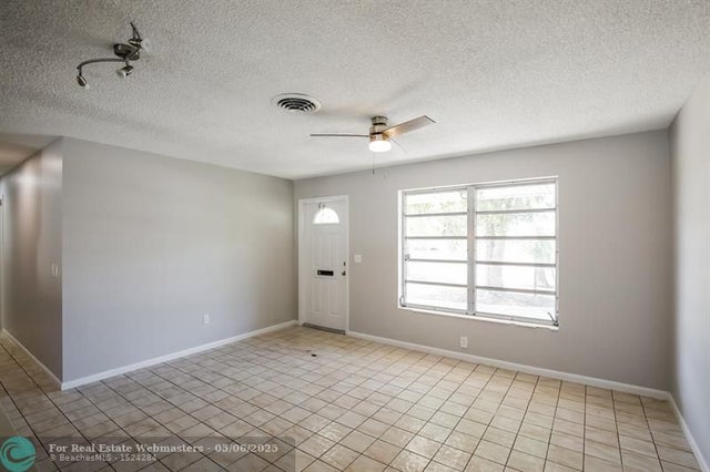 2 of 21 - 2607 Bahia Rd, West Palm Beach, FL