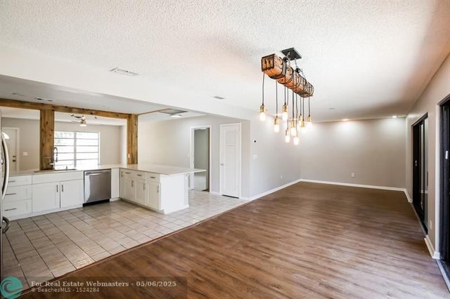 5 of 21 - 2607 Bahia Rd, West Palm Beach, FL