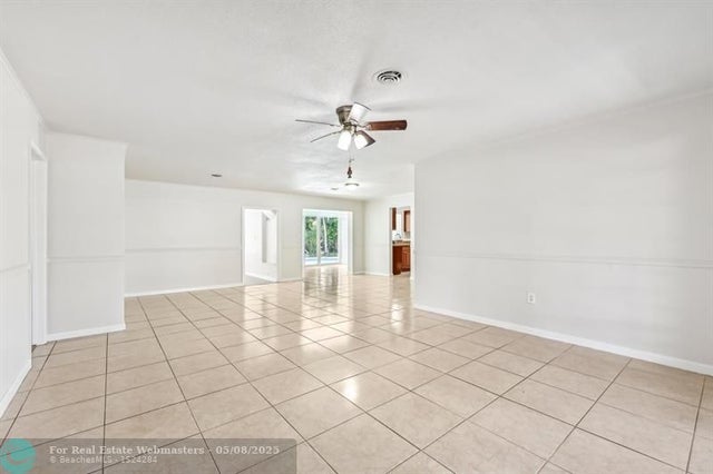 4 of 37 - 334 Nw 12th Ave, Boca Raton, FL