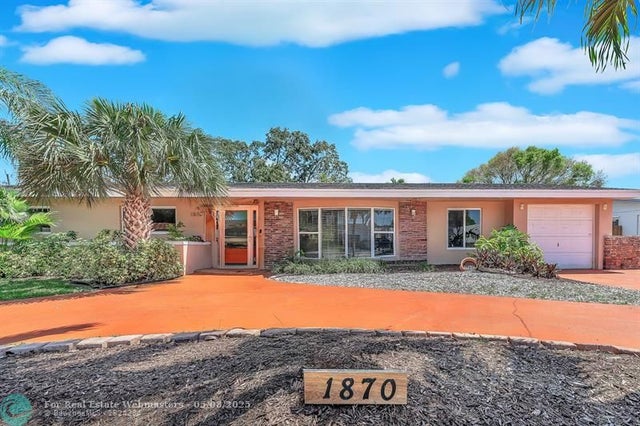 1870 Ne 197th Ter, Miami