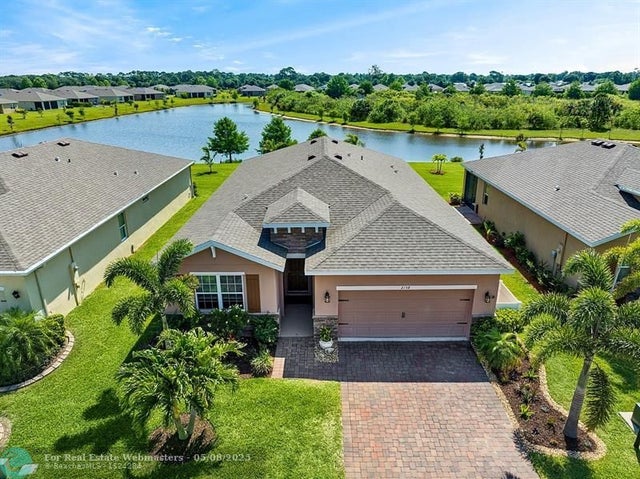 2158 Hawk River Dr, Vero Beach