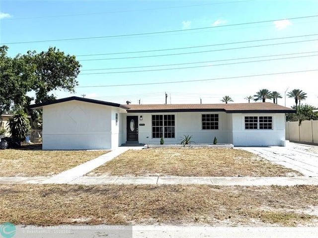 2 of 11 - 5070 Sw 11th St, Plantation, FL