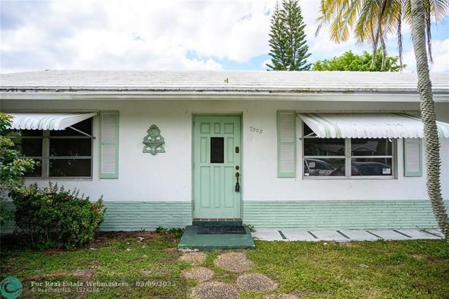 4 of 21 - 7005 Nw 94th Ter, Tamarac, FL