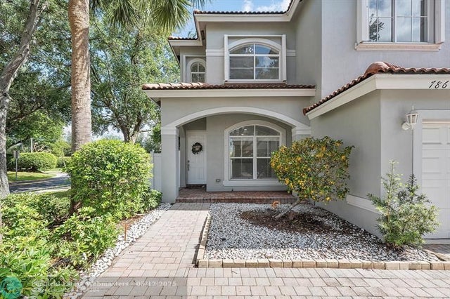 2 of 39 - 7865 Nw 19th Ct, Hollywood, FL