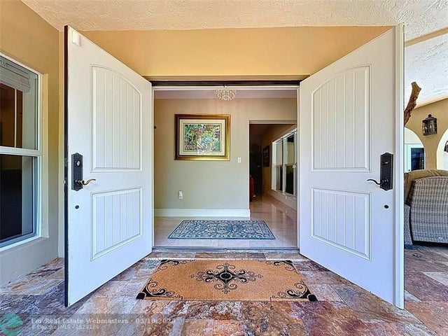 5 of 43 - 901 Se 6th St, Fort Lauderdale, FL