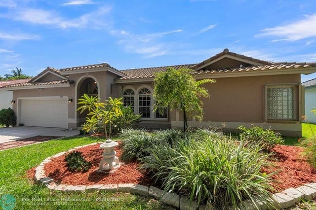 2 of 40 - 5910 Nw 40th Ln, Coconut Creek, FL