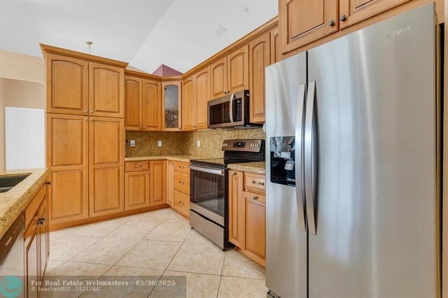 4 of 40 - 5910 Nw 40th Ln, Coconut Creek, FL
