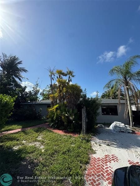 1 of 47 - 812 Ne 17th Ct, Fort Lauderdale, FL