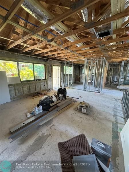 4 of 47 - 812 Ne 17th Ct, Fort Lauderdale, FL