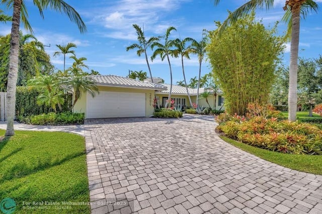 2 of 39 - 2601 Ne 27th Ter, Fort Lauderdale, FL