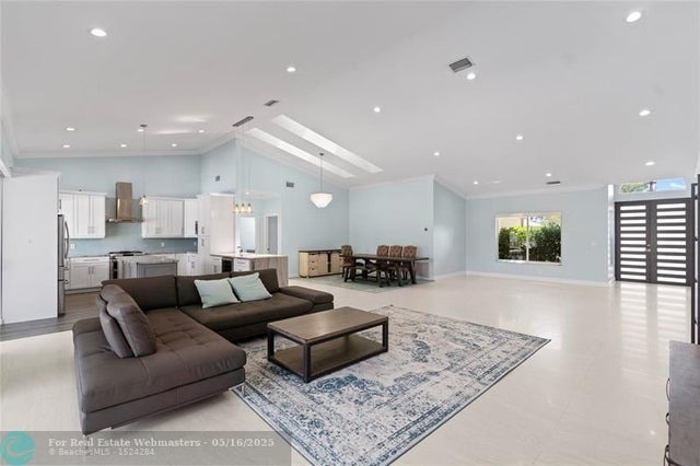 2 of 41 - 1141 Nw 101st Ave, Plantation, FL