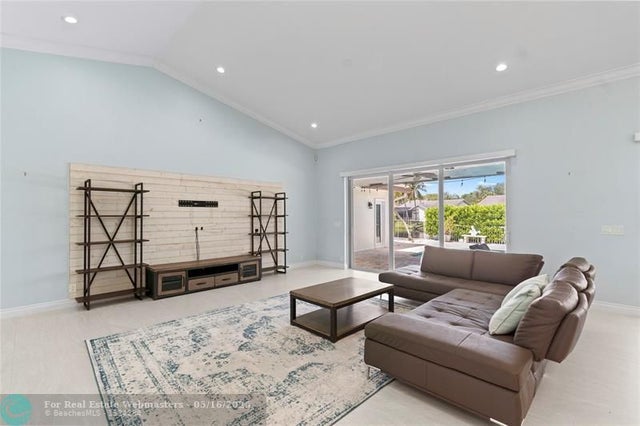 3 of 41 - 1141 Nw 101st Ave, Plantation, FL