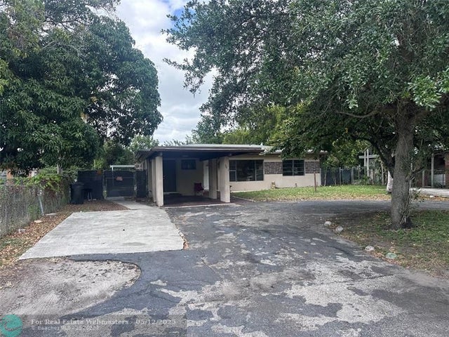1 of 18 - 3071 Sw 2nd Ct, Fort Lauderdale, FL