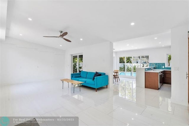 5 of 65 - 605 N Victoria Park Rd, Fort Lauderdale, FL
