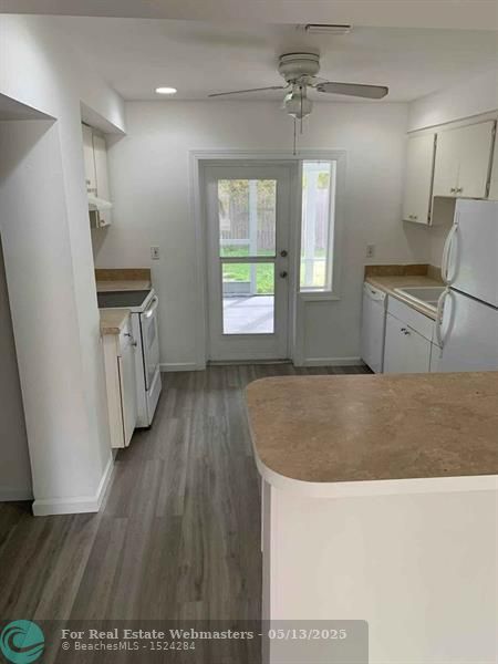 4 of 17 - 512 Se 1st St, Boynton Beach, FL