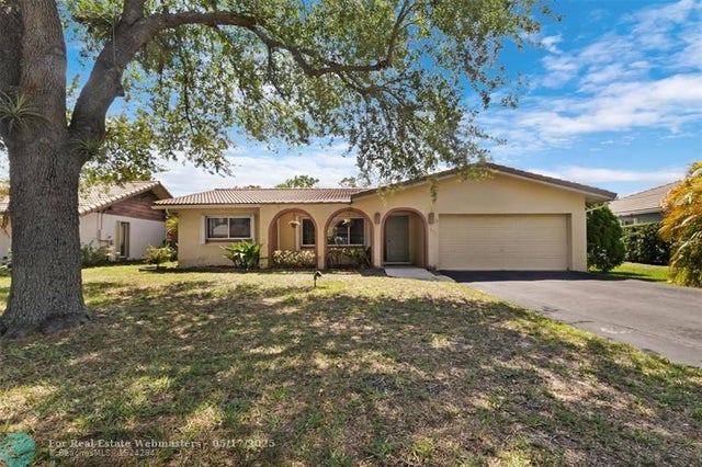 1 of 30 - 1922 Nw 85th Dr, Coral Springs, FL