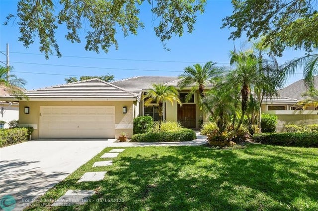 1 of 53 - 1119 Creekford Dr, Weston, FL