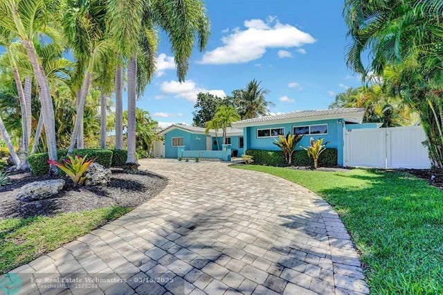 4 of 36 - 3488 Ne 19th Ave, Oakland Park, FL
