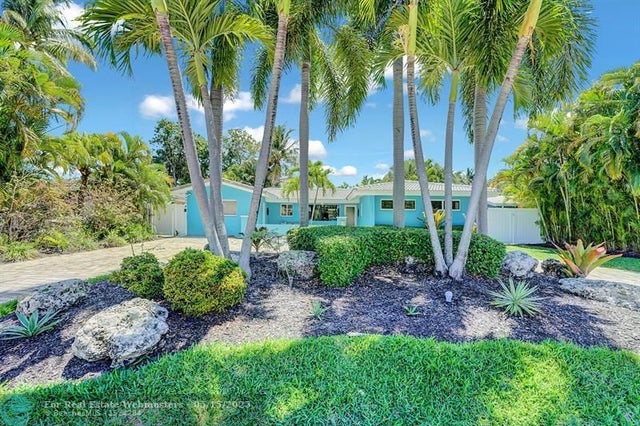 5 of 36 - 3488 Ne 19th Ave, Oakland Park, FL
